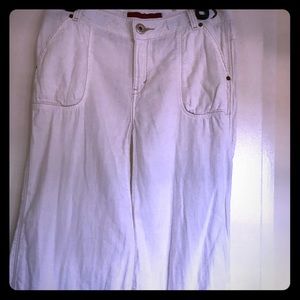 Levi’s Jeans , 100%COTTON size6/W28 white pants